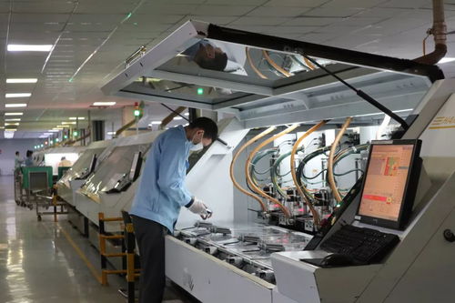 復產首日,江海這家企業(yè)上百臺鉆機高速運轉